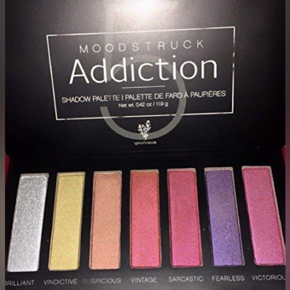Younique Moodstruck Addiction Palette 5